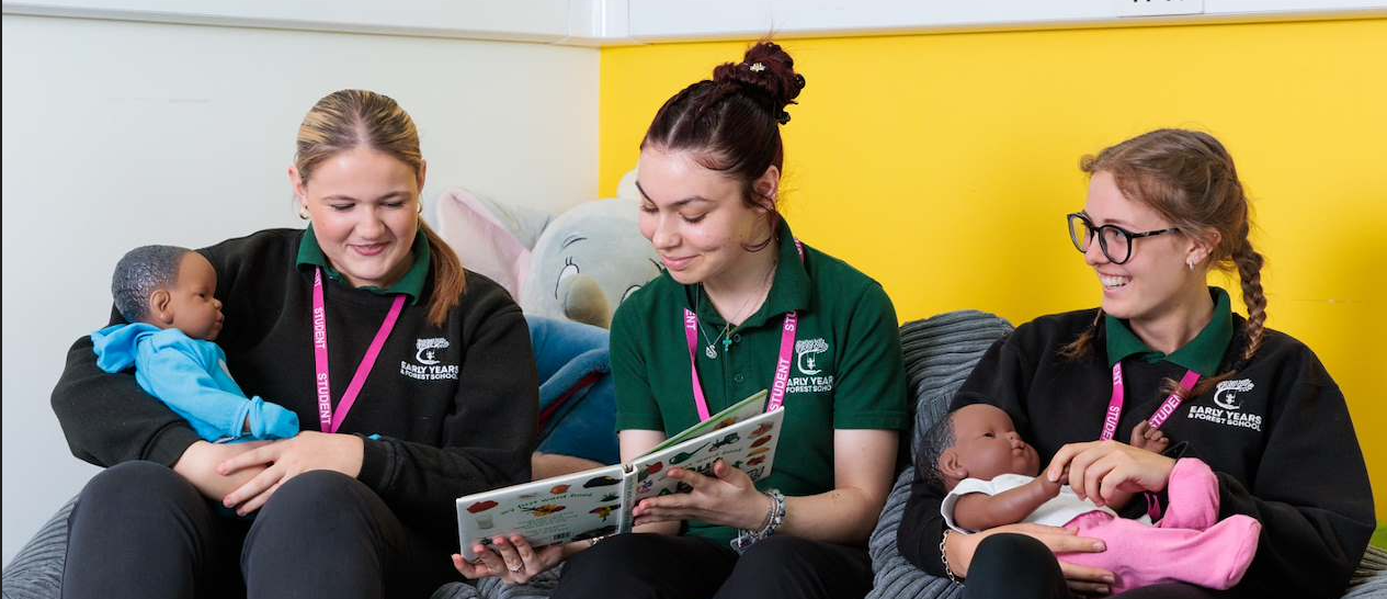 dartford-college-landscape-early-years-3-students-holding-babies